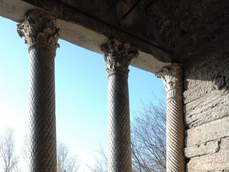 Chiesa di S. Salvatore. IV-V sec. d.C. Atrio. Fedeli, Marcello; jpg; 1417 pixels; 2126 pixels Chiesa di S. Salvatore. IV-V sec. d.C. Atrio. Fedeli, Marcello; jpg; 1417 pixels; 2126 pixels