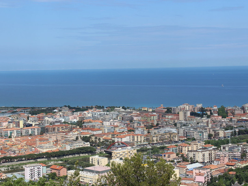 Immagine descrittiva - CC BY-SA Di Radiuk - Opera propria, CC BY-SA 3.0, https://commons.wikimedia.org/w/index.php?curid=19726582 Immagine descrittiva - CC BY-SA Di Radiuk - Opera propria, CC BY-SA 3.0, https://commons.wikimedia.org/w/index.php?curid=19726582