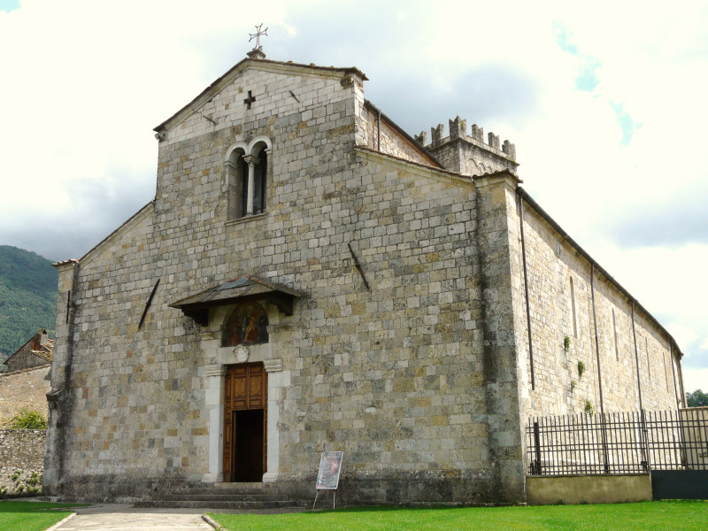 Badia di San Pietro di Camaiore Badia di San Pietro di Camaiore