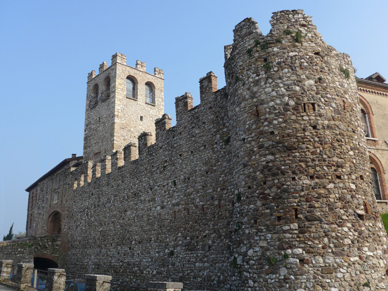 Castello di Desenzano Castello di Desenzano