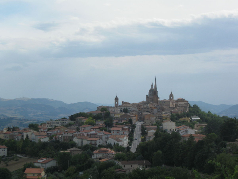 Immagine descrittiva - CC BY-SA Di Felix121 - Opera propria, CC BY-SA 3.0, https://commons.wikimedia.org/w/index.php?curid=16131075 Immagine descrittiva - CC BY-SA Di Felix121 - Opera propria, CC BY-SA 3.0, https://commons.wikimedia.org/w/index.php?curid=16131075