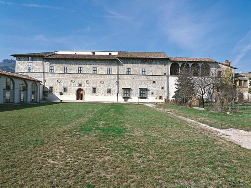 Pinacoteca comunale, Esterno ; jpg; 768 pixels; 768 pixels Pinacoteca comunale, Esterno ; jpg; 768 pixels; 768 pixels