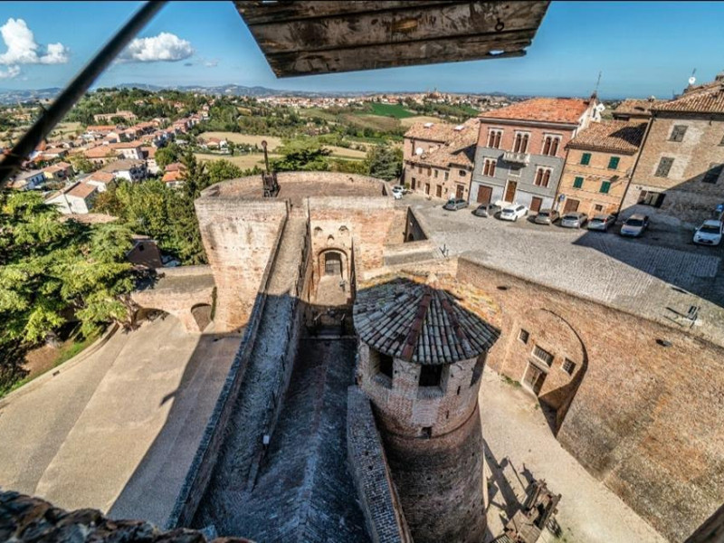Immagine descrittiva - Immagine descrittiva -