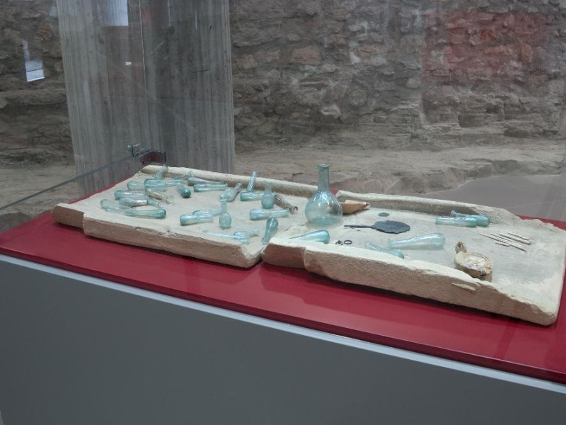 Antiquarium. Sala espositiva. Reperti archeol Fedeli, Marcello; jpg; 2126 pixels; 1417 pixels Antiquarium. Sala espositiva. Reperti archeol Fedeli, Marcello; jpg; 2126 pixels; 1417 pixels