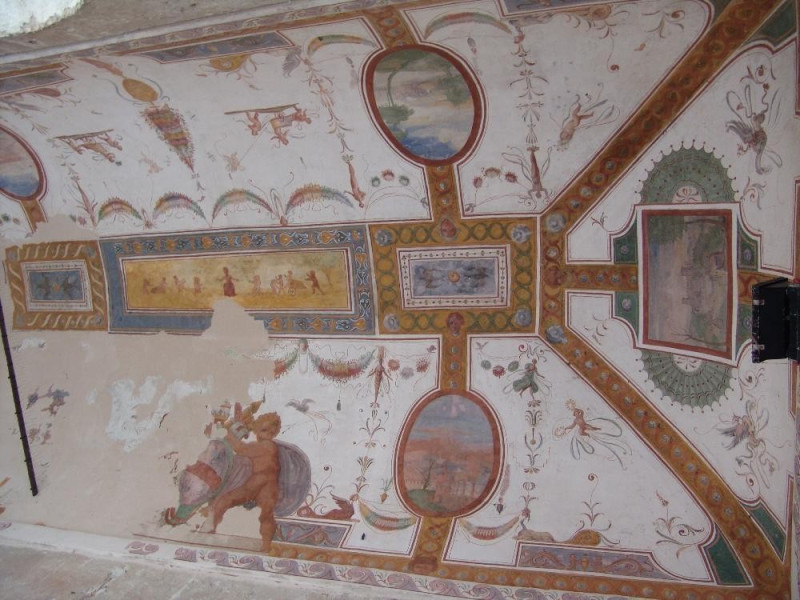 Decorazione ad affresco di gusto manierista jpg; 3264 pixels; 2448 pixels Decorazione ad affresco di gusto manierista jpg; 3264 pixels; 2448 pixels