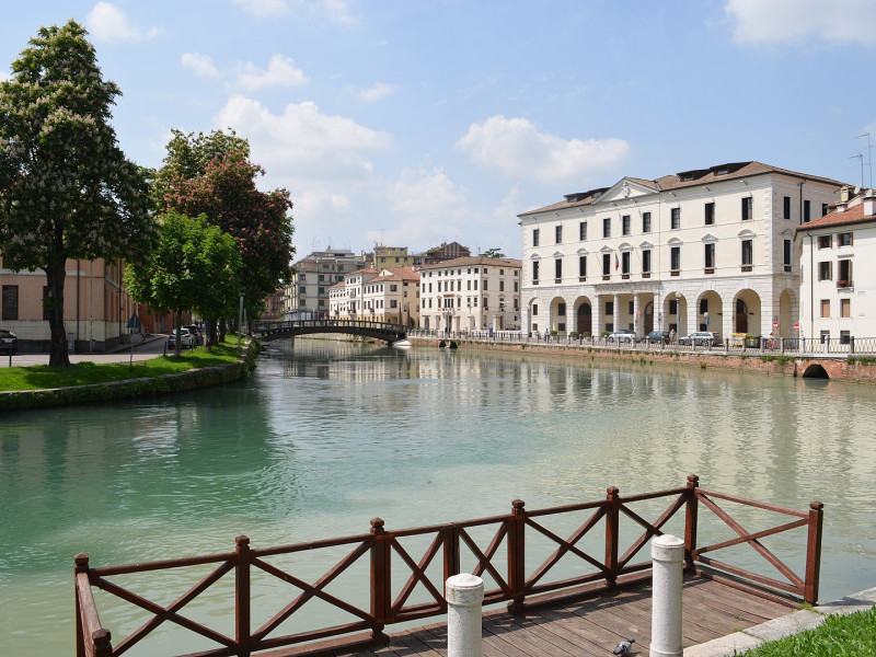 Immagine descrittiva - BY Di Boris Maric - Opera propria, CC0, https://commons.wikimedia.org/w/index.php?curid=34871110 Immagine descrittiva - BY Di Boris Maric - Opera propria, CC0, https://commons.wikimedia.org/w/index.php?curid=34871110