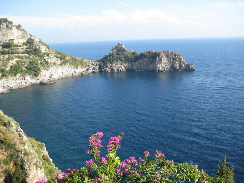 Immagine descrittiva - BY Di Jimlonj - Opera propria, Pubblico dominio, https://commons.wikimedia.org/w/index.php?curid=2986992 Immagine descrittiva - BY Di Jimlonj - Opera propria, Pubblico dominio, https://commons.wikimedia.org/w/index.php?curid=2986992
