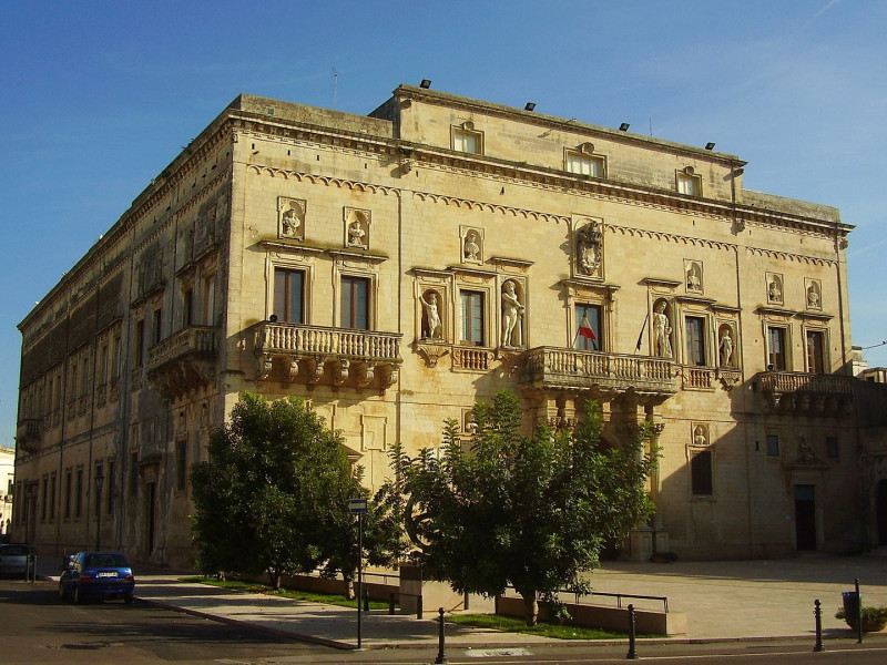 Immagine descrittiva - BY Di Lupiae - Opera propria, CC BY-SA 3.0, https://commons.wikimedia.org/w/index.php?curid=11719974 Immagine descrittiva - BY Di Lupiae - Opera propria, CC BY-SA 3.0, https://commons.wikimedia.org/w/index.php?curid=11719974