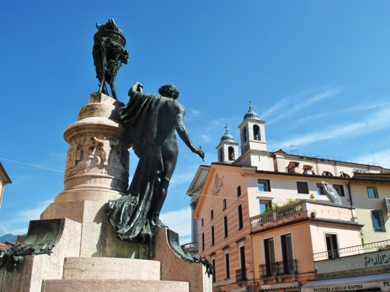 Immagine descrittiva - CC BY-SA Di Elisa.rolle - Opera propria, CC BY-SA 3.0, https://commons.wikimedia.org/w/index.php?curid=28262297 Immagine descrittiva - CC BY-SA Di Elisa.rolle - Opera propria, CC BY-SA 3.0, https://commons.wikimedia.org/w/index.php?curid=28262297