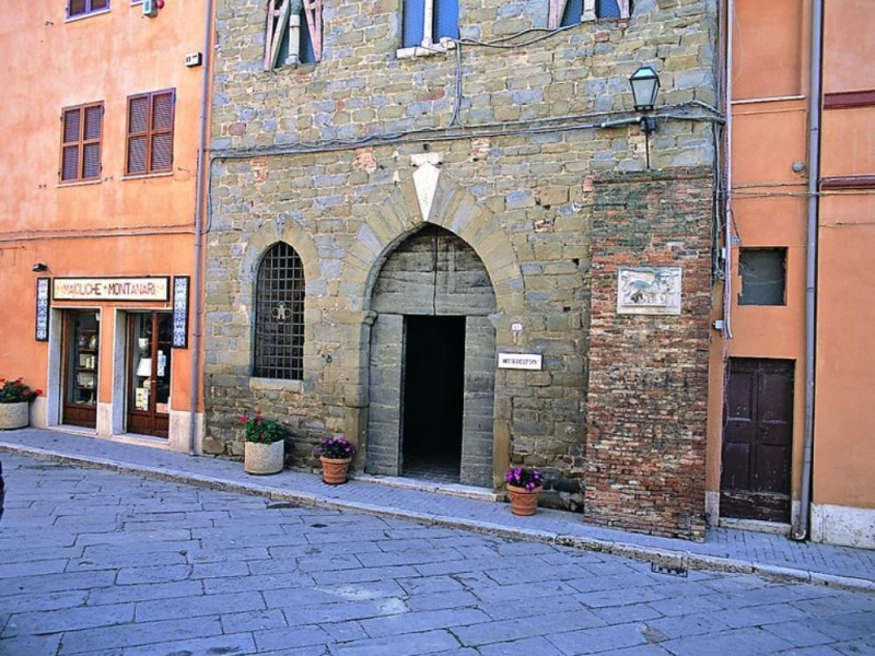 Veduta del museo jpg; 768 pixels; 768 pixels