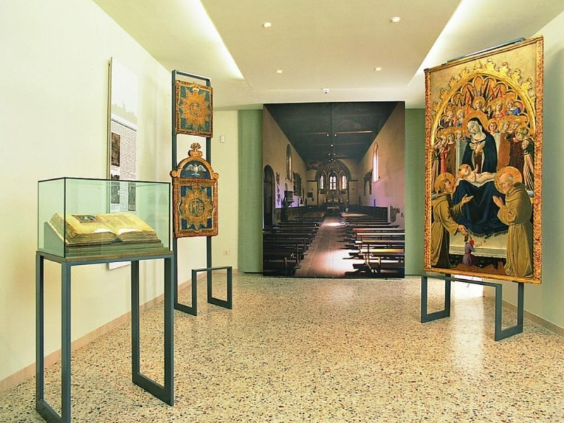 Pinacoteca Comunale. Sala espositiva jpg; 768 pixels; 768 pixels