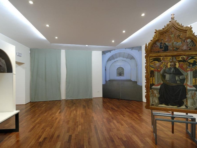 Pinacoteca Comunale. Sala espositiva jpg; 2126 pixels; 1417 pixels