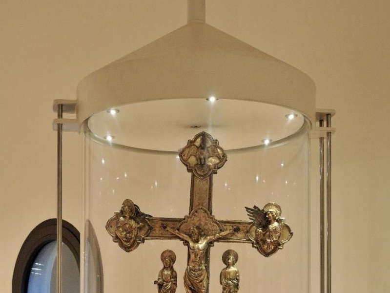 Croce astile. Fine sec. XIV-inizio XV Fedeli, Marcello; jpg; 1417 pixels; 2126 pixels