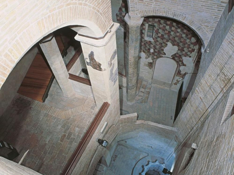 Veduta interna ; jpg; 768 pixels; 616 pixels