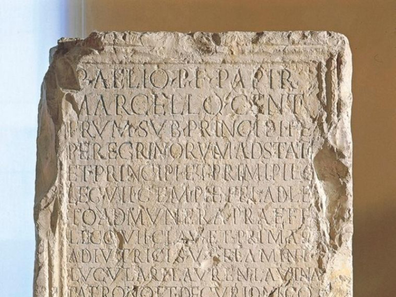 Iscrizione, III secolo d. C. Giorgetti, Alessio/ Castignani, Sante; jpg; 583 pixels; 768 pixels