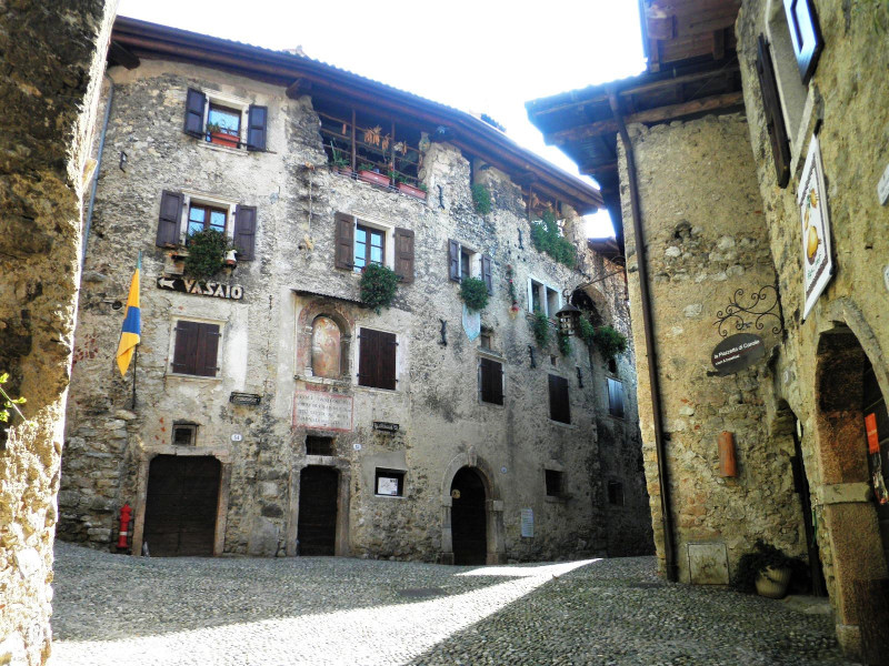 Immagine descrittiva - CC BY-SA Di DavideDossi - Opera propria, CC BY-SA 3.0, https://commons.wikimedia.org/w/index.php?curid=31883792 Immagine descrittiva - CC BY-SA Di DavideDossi - Opera propria, CC BY-SA 3.0, https://commons.wikimedia.org/w/index.php?curid=31883792