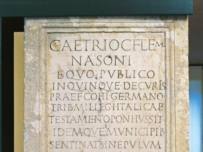 Trapezoforo, seconda metà I secolo d.C. Giorgetti, Alessio/ Castignani, Sante; jpg; 581 pixels; 768 pixels
