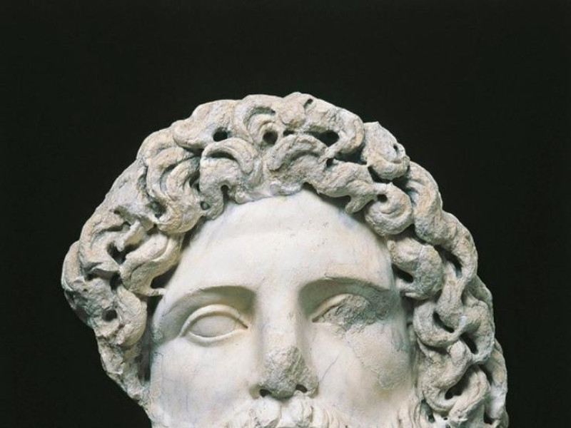 Ritratto marmoreo jpg; 568 pixels; 768 pixels