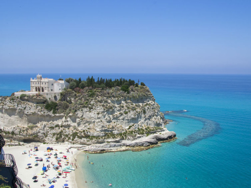 Immagine descrittiva - BY  [123rf/Roberto Del Bianco] 