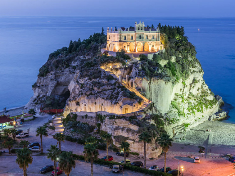 Immagine descrittiva - BY  [123rf/Filip Fuxa] 