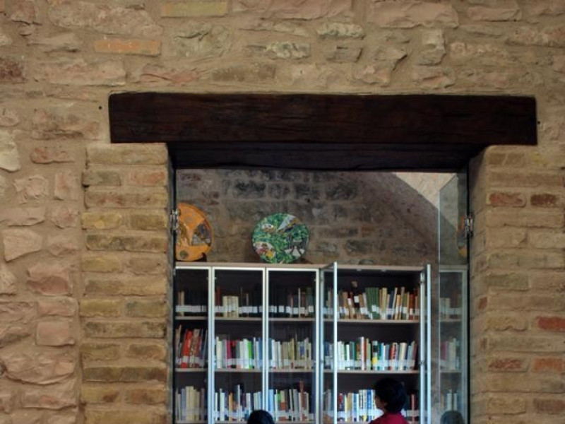 Biblioteca jpg; 622 pixels; 929 pixels Biblioteca jpg; 622 pixels; 929 pixels