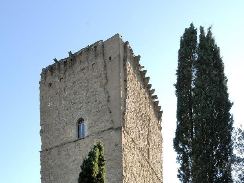 Torre dei Lambardi. Veduta esterna Fedeli, Marcello; jpg; 1417 pixels; 2126 pixels Torre dei Lambardi. Veduta esterna Fedeli, Marcello; jpg; 1417 pixels; 2126 pixels