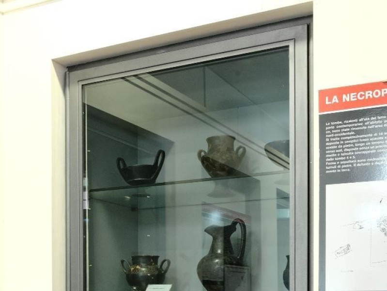 Mostra archeologica permanente presso il crip Fedeli, Marcello; jpg; 1417 pixels; 2126 pixels