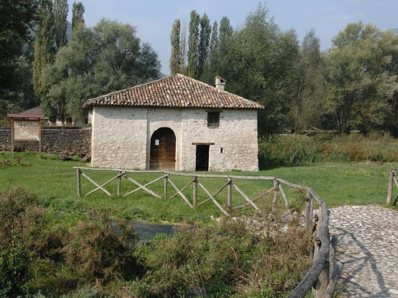 Veduta esterna Fedeli, Marcello; jpg; 2126 pixels; 1417 pixels Veduta esterna Fedeli, Marcello; jpg; 2126 pixels; 1417 pixels