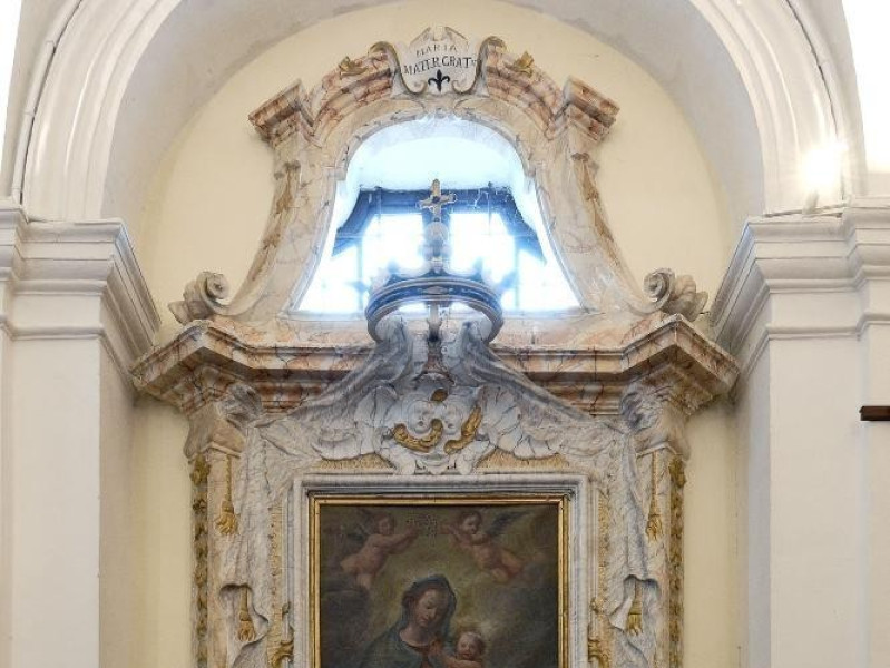 "Madonna con Gesù Bambino e angeli reggicoron Fedeli, Marcello; jpg; 1417 pixels; 2126 pixels "Madonna con Gesù Bambino e angeli reggicoron Fedeli, Marcello; jpg; 1417 pixels; 2126 pixels
