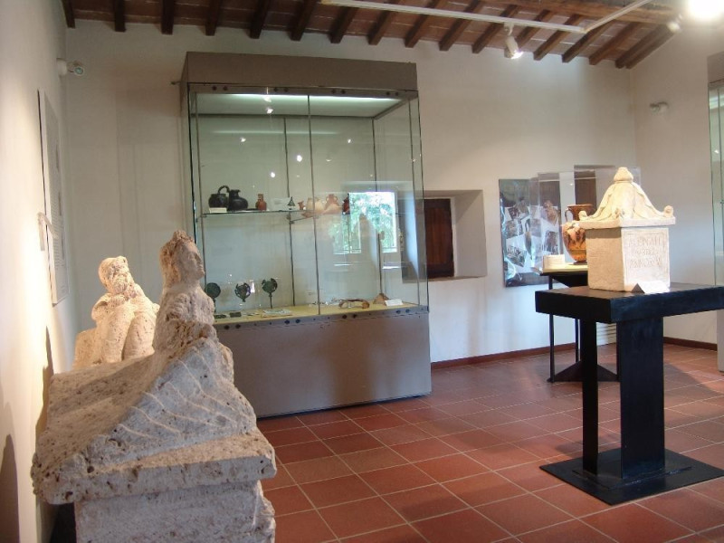 Necropoli del Palazzone e Ipogeo dei Volumni. Bovini, Mirko; jpg; 3264 pixels; 2448 pixels