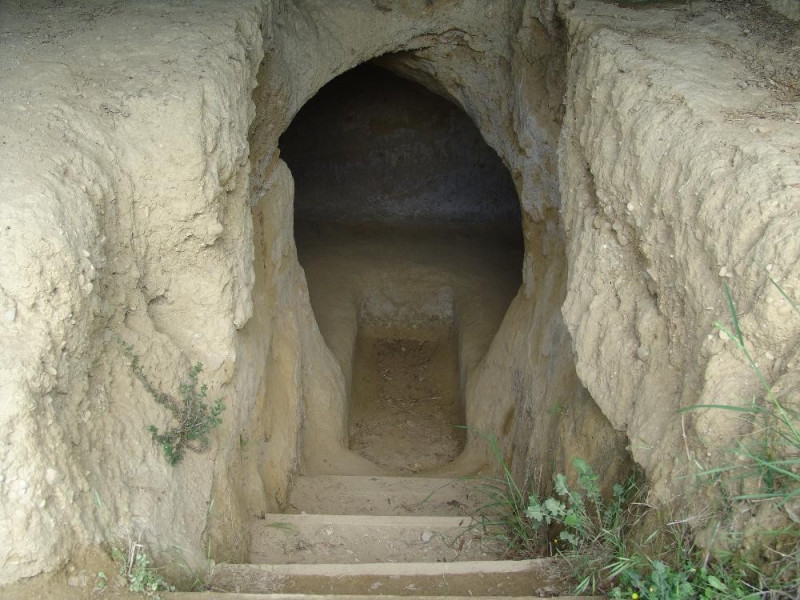 Necropoli del Palazzone e Ipogeo dei Volumni. Bovini, Mirko; jpg; 3264 pixels; 2448 pixels