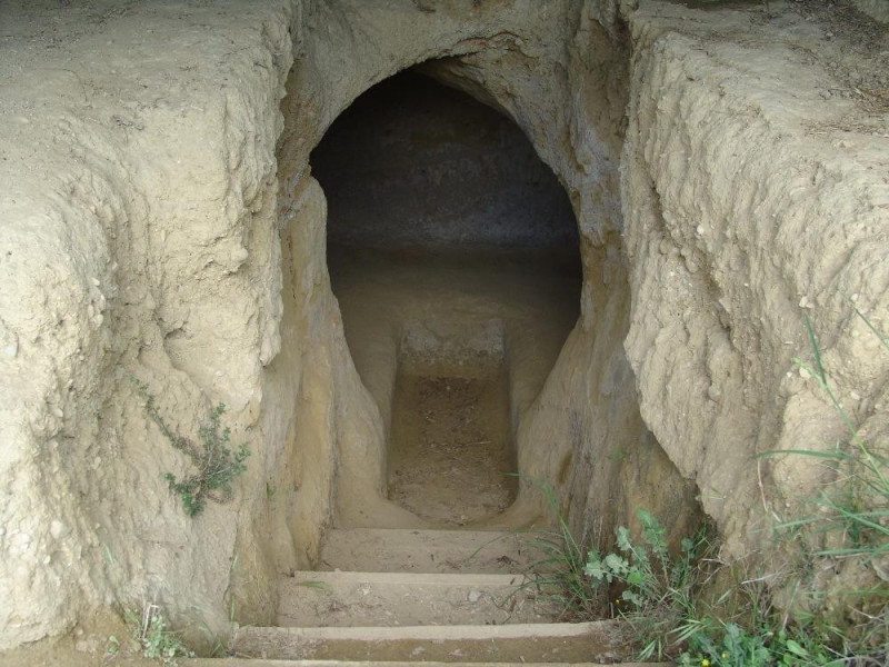 Necropoli del Palazzone e Ipogeo dei Volumni. Bovini, Mirko; jpg; 3264 pixels; 2448 pixels