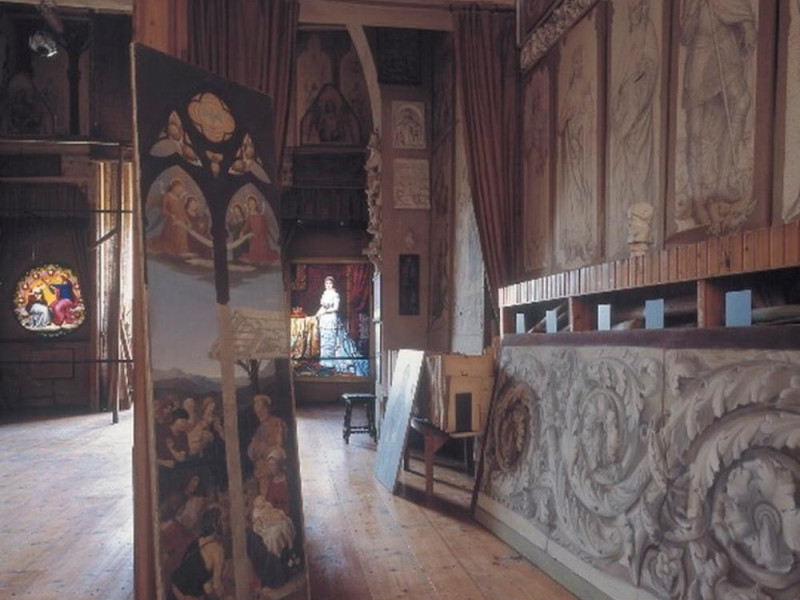 Museo. Interno. jpg; 768 pixels; 683 pixels