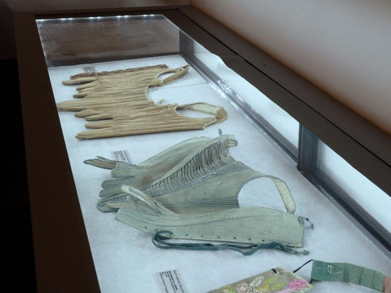 Museo del tessile e del costume antico. Espos jpg; 2126 pixels; 1417 pixels