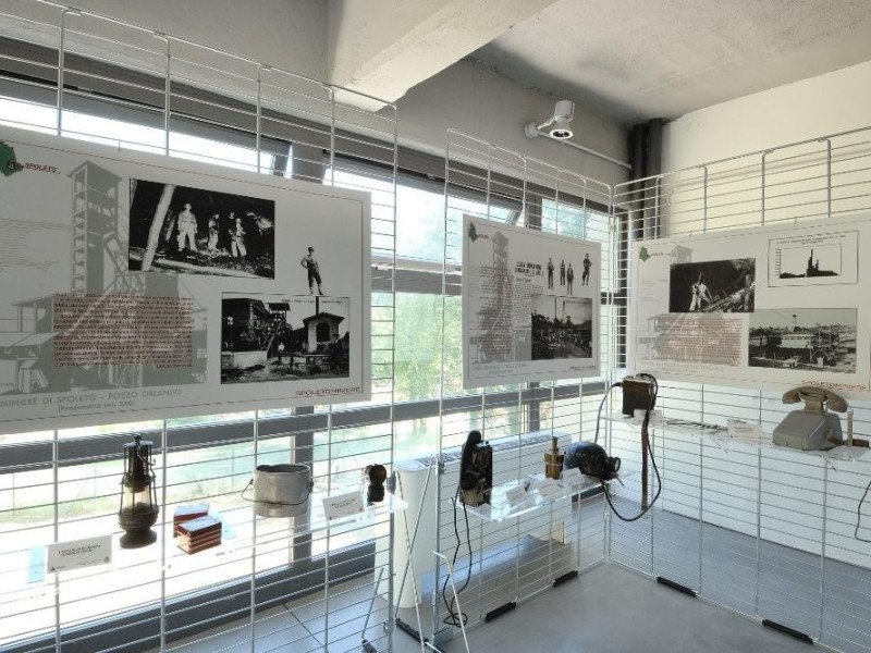 Museo delle Miniere di Morgnano. Interni. jpg; 2126 pixels; 1417 pixels