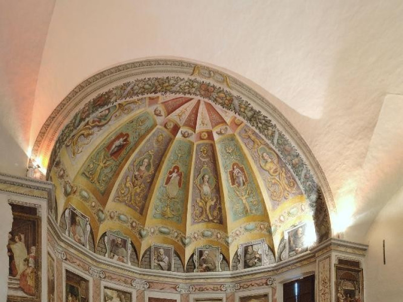 Complesso delle Lucrezie e Lapidarium. Sala e jpg; 1417 pixels; 2126 pixels