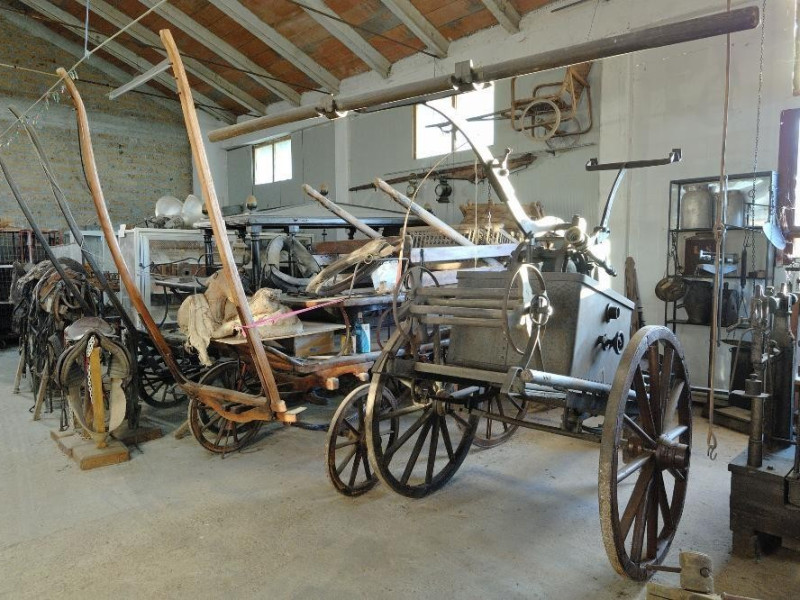 Museo della civiltà contadina. Esposizione. ; jpg; 2126 pixels; 1417 pixels Museo della civiltà contadina. Esposizione. ; jpg; 2126 pixels; 1417 pixels