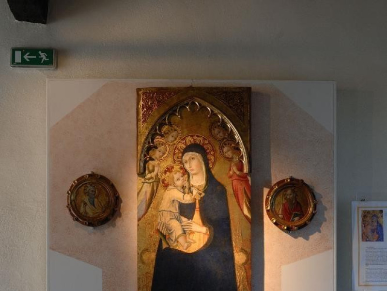 Centro di documentazione dell'Isola Maggiore. jpg; 1417 pixels; 2126 pixels Centro di documentazione dell'Isola Maggiore. jpg; 1417 pixels; 2126 pixels