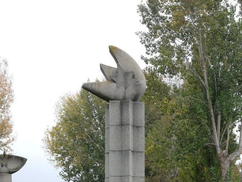 Museo all'aperto Campo del Sole. Cordelia von jpg; 1417 pixels; 2126 pixels Museo all'aperto Campo del Sole. Cordelia von jpg; 1417 pixels; 2126 pixels