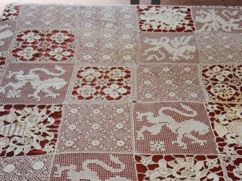 Museo del Merletto. Tovaglia, 1910. Bellu, Sandro; jpg; 622 pixels; 929 pixels Museo del Merletto. Tovaglia, 1910. Bellu, Sandro; jpg; 622 pixels; 929 pixels