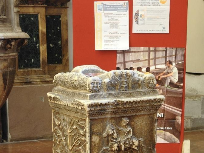 Collegiata di Santa Maria Maggiore. Altare ma Fedeli, Marcello; jpg; 1417 pixels; 2126 pixels Collegiata di Santa Maria Maggiore. Altare ma Fedeli, Marcello; jpg; 1417 pixels; 2126 pixels
