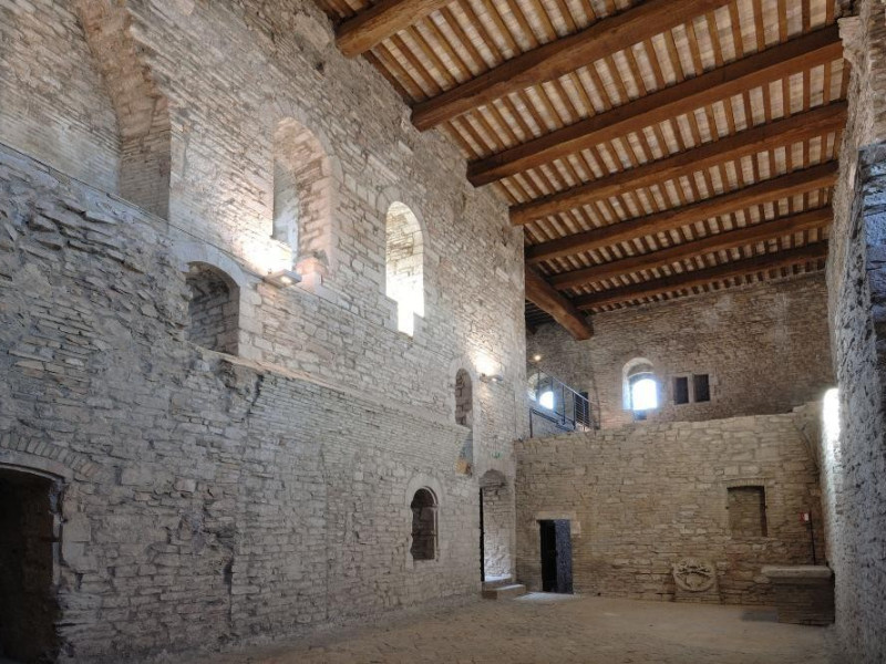 Rocca Maggiore. Interno. Fedeli, Marcello; jpg; 2126 pixels; 1417 pixels Rocca Maggiore. Interno. Fedeli, Marcello; jpg; 2126 pixels; 1417 pixels
