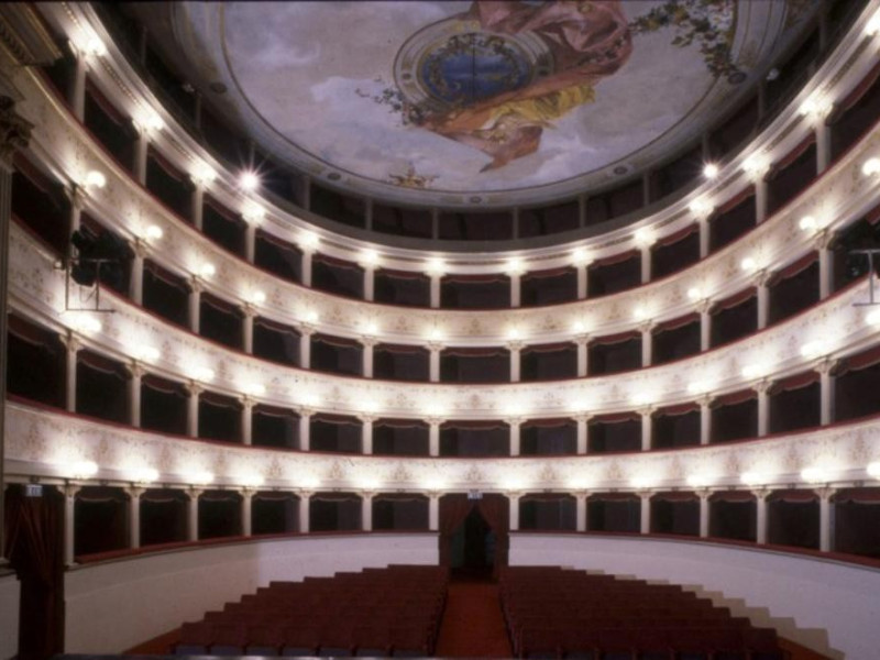 Teatro degli Illuminati. Interno
 ; jpg Teatro degli Illuminati. Interno
 ; jpg