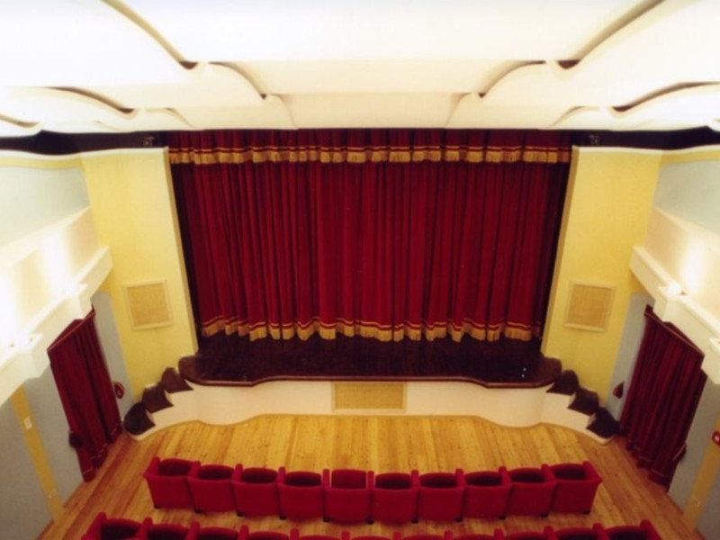Teatro Comunale. Veduta della sala e del bocc Bovini, Mirko; jpg; 768 pixels; 511 pixels