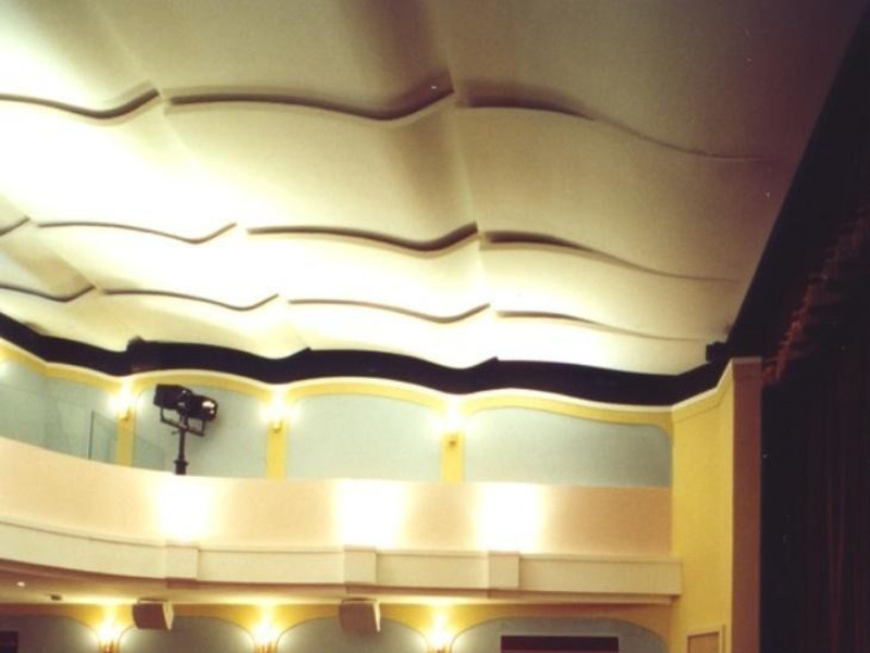 Teatro Comunale. Veduta laterale della sala. ; jpg; 561 pixels; 768 pixels