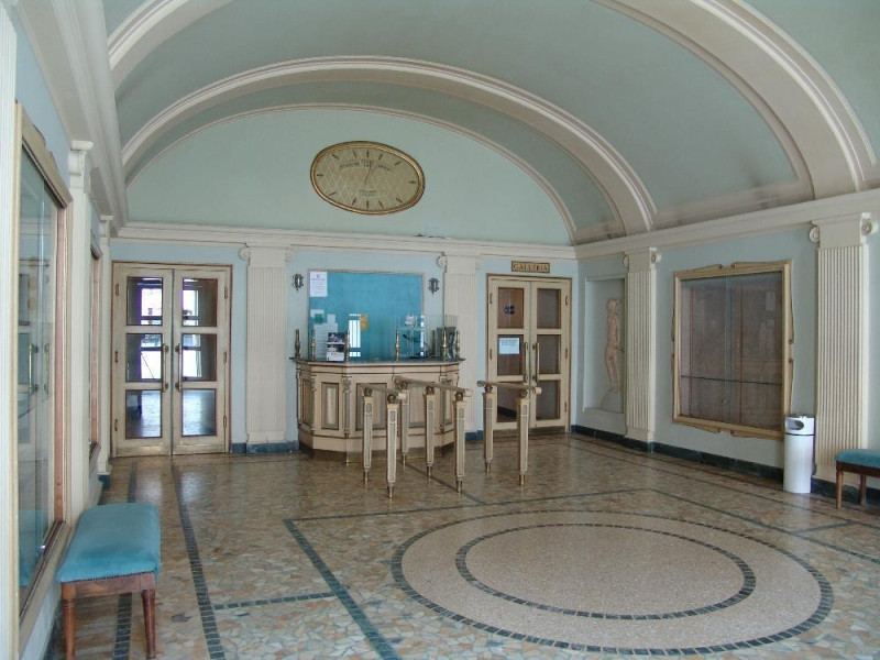 Teatro del Pavone. Interno. Foyer. Bovini, Mirko; jpg; 3264 pixels; 2448 pixels Teatro del Pavone. Interno. Foyer. Bovini, Mirko; jpg; 3264 pixels; 2448 pixels