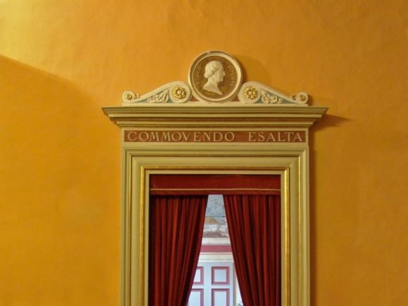 Teatro della Sapienza. Ingresso laterale alla Bovini, Mirko