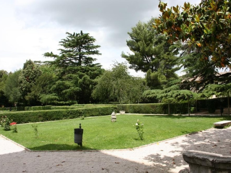 Villa Redenta. Il giardino. Parco Tecnologico 3A-Progetto Ville e Giardini Regione Umbria; jpg; 768 pixels; 512 pixels