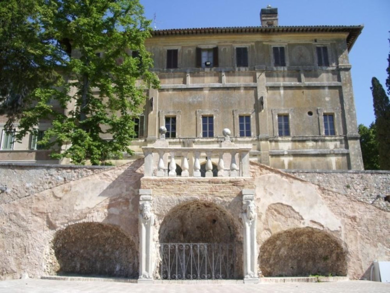 Villa Fabri. Facciata del complesso.  Parco Tecnologico 3A-Progetto Ville e Giardini Regione Umbria; jpg; 768 pixels; 576 pixels Villa Fabri. Facciata del complesso.  Parco Tecnologico 3A-Progetto Ville e Giardini Regione Umbria; jpg; 768 pixels; 576 pixels