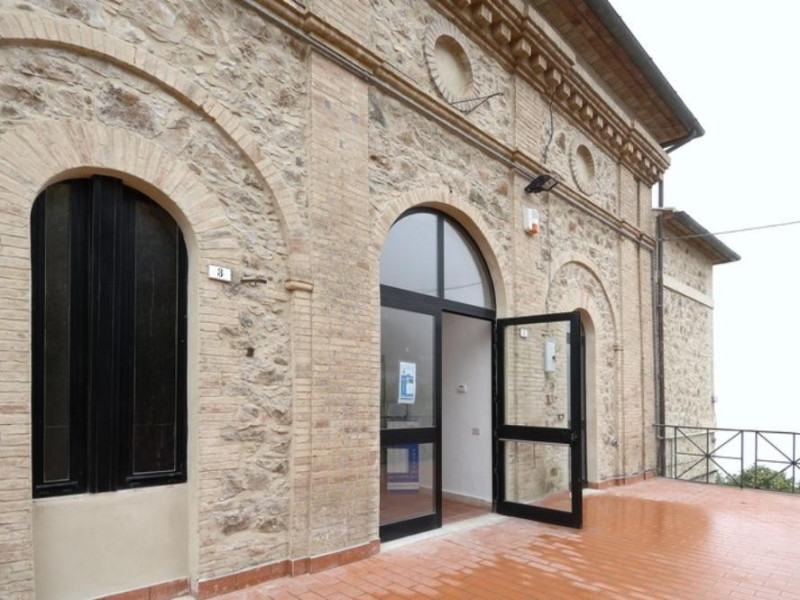 Veduta esterna. Fedeli, Marcello; jpg; 768 pixels; 511 pixels Veduta esterna. Fedeli, Marcello; jpg; 768 pixels; 511 pixels